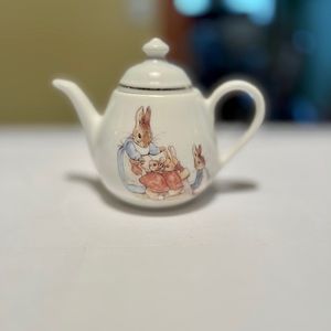 Beatrix Potter Peter Rabbit Porcelain Tea Set